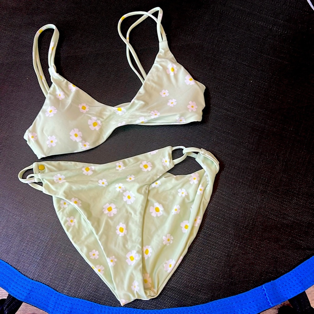 Floral Bikini Set in Light Green
